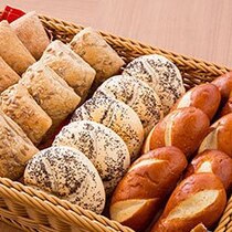 朝食のパンはヨーロッパ直輸入