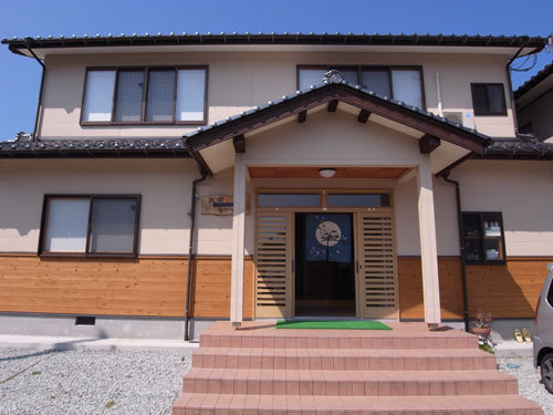 Minshuku Kazu Ideally located in the Kami area, Minshuku Kazu promises a relaxing and wonderful visit. Offering a variety of facilities and services, the property provides all you need for a good nights sleep. Ser