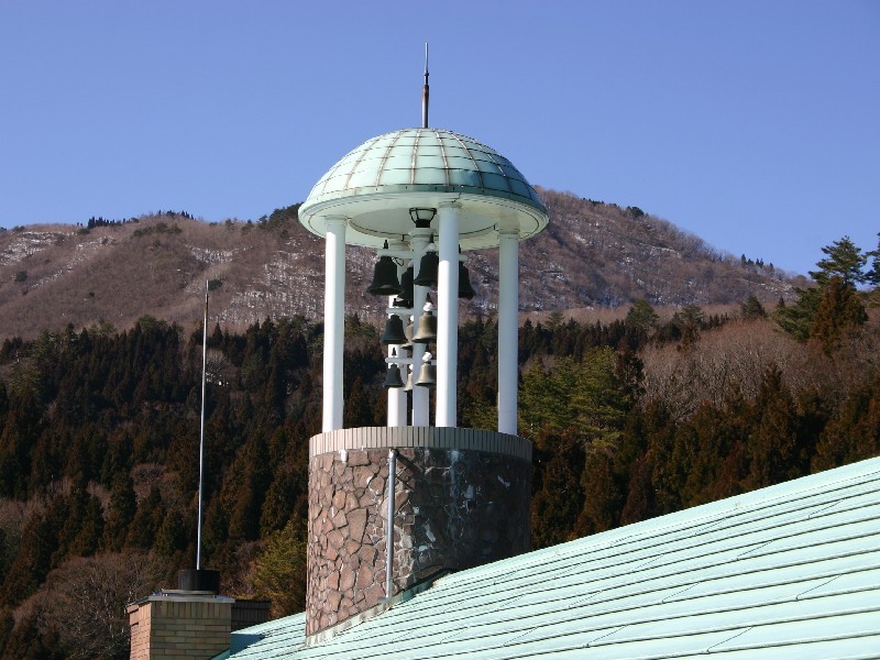 屋根の上のカリヨン