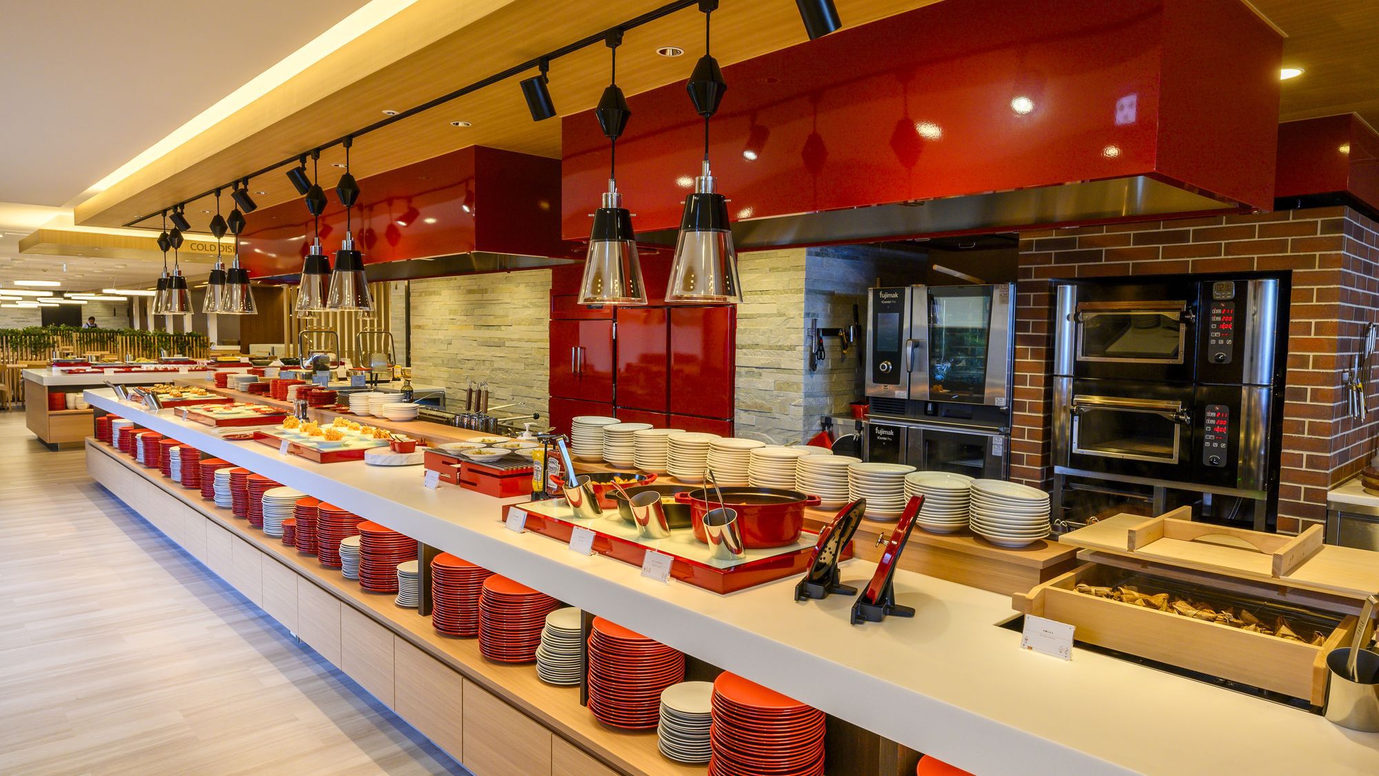 レストラン「ATAMI BOLD KITCHEN」