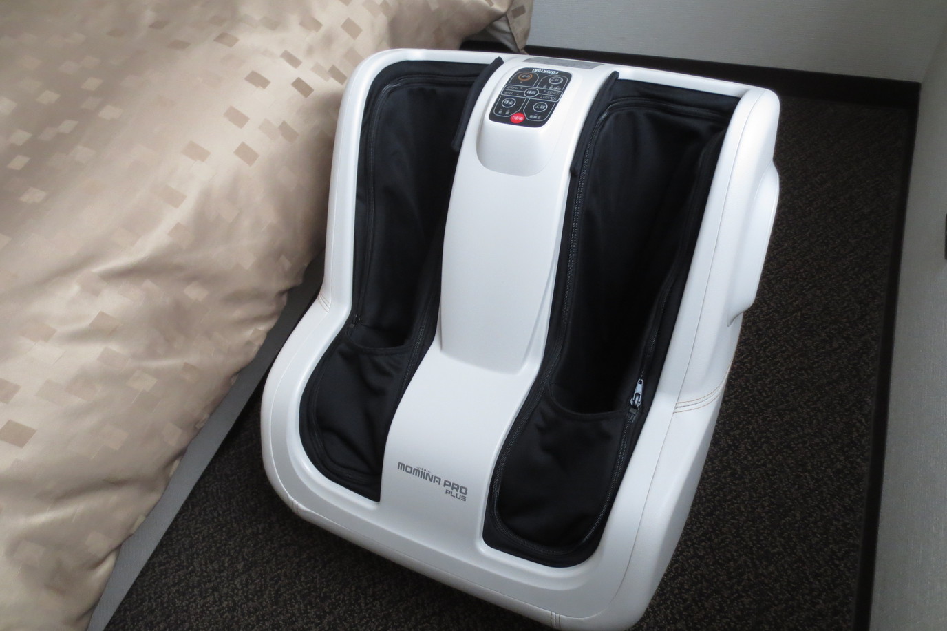 禁煙・リラックスシングには【フットマッサージ機】を常設