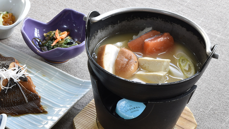 夕食石狩鍋風のお鍋※季節により使用する食材は変わります