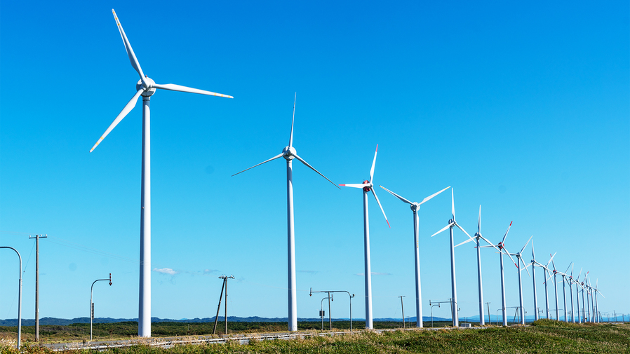 オロロンラインオトンルイ風力発電所の風車群