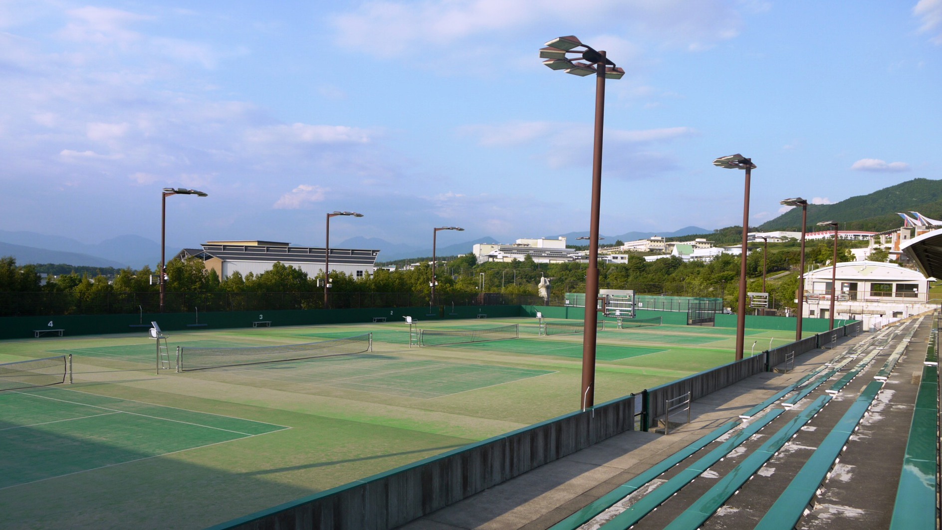 中津川公園テニスコート