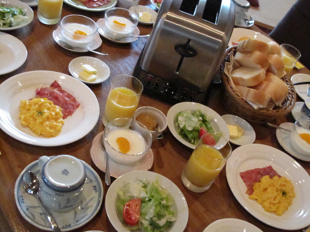 朝の食卓風景