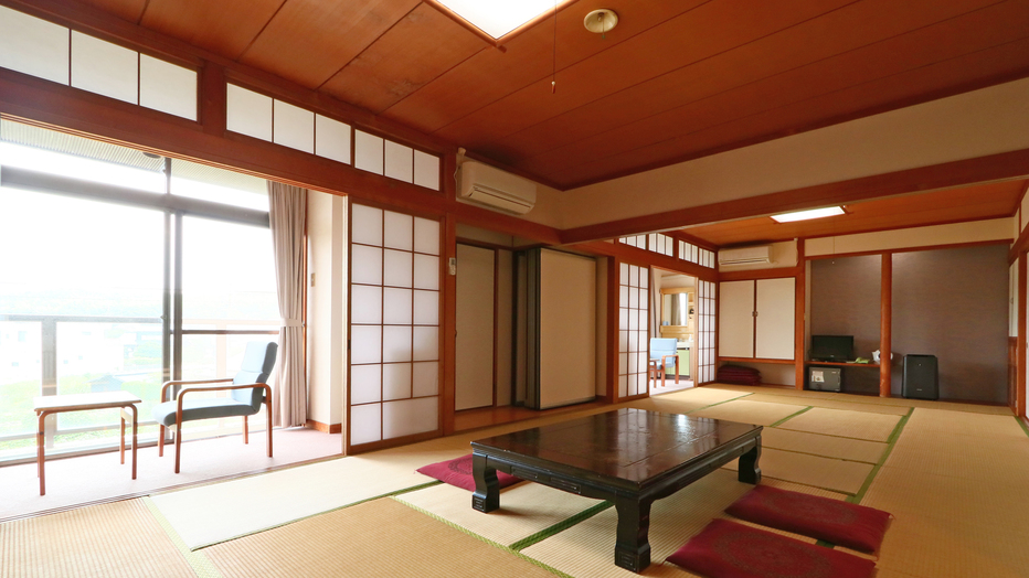 【本館10畳2間】広々とした2間の和室