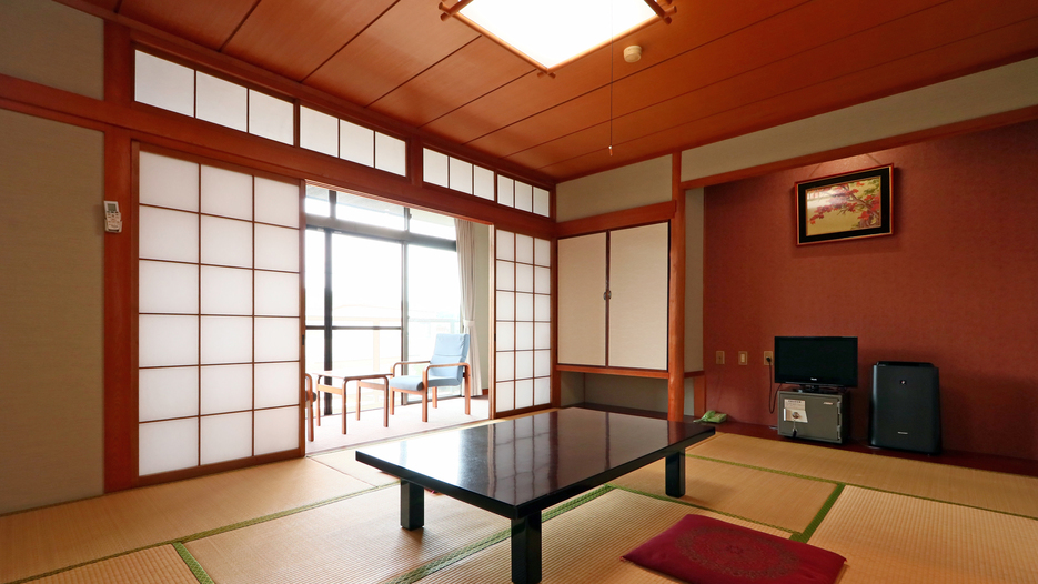 【本館10畳BT付】広縁もあり広々ゆったりとお寛ぎただけます