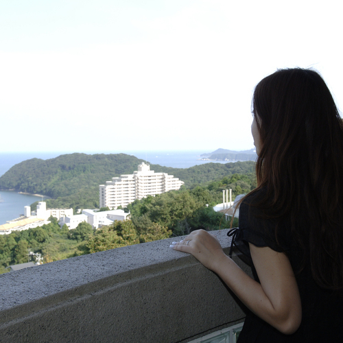 高台にあるホテルのお部屋からは、鳥羽湾がご覧いただけます♪