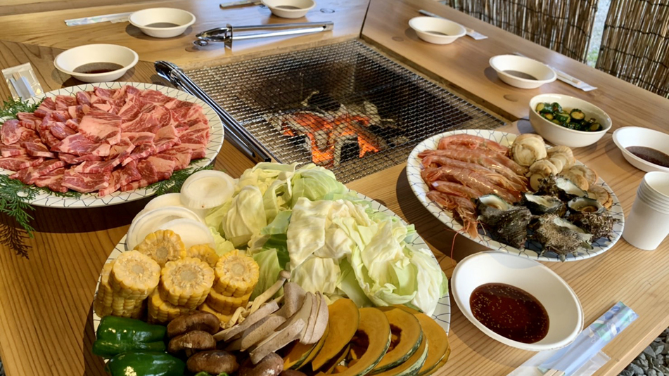 神鍋高原の綺麗な空気の中で当館厳選の食材をたっぷり海鮮BBQ