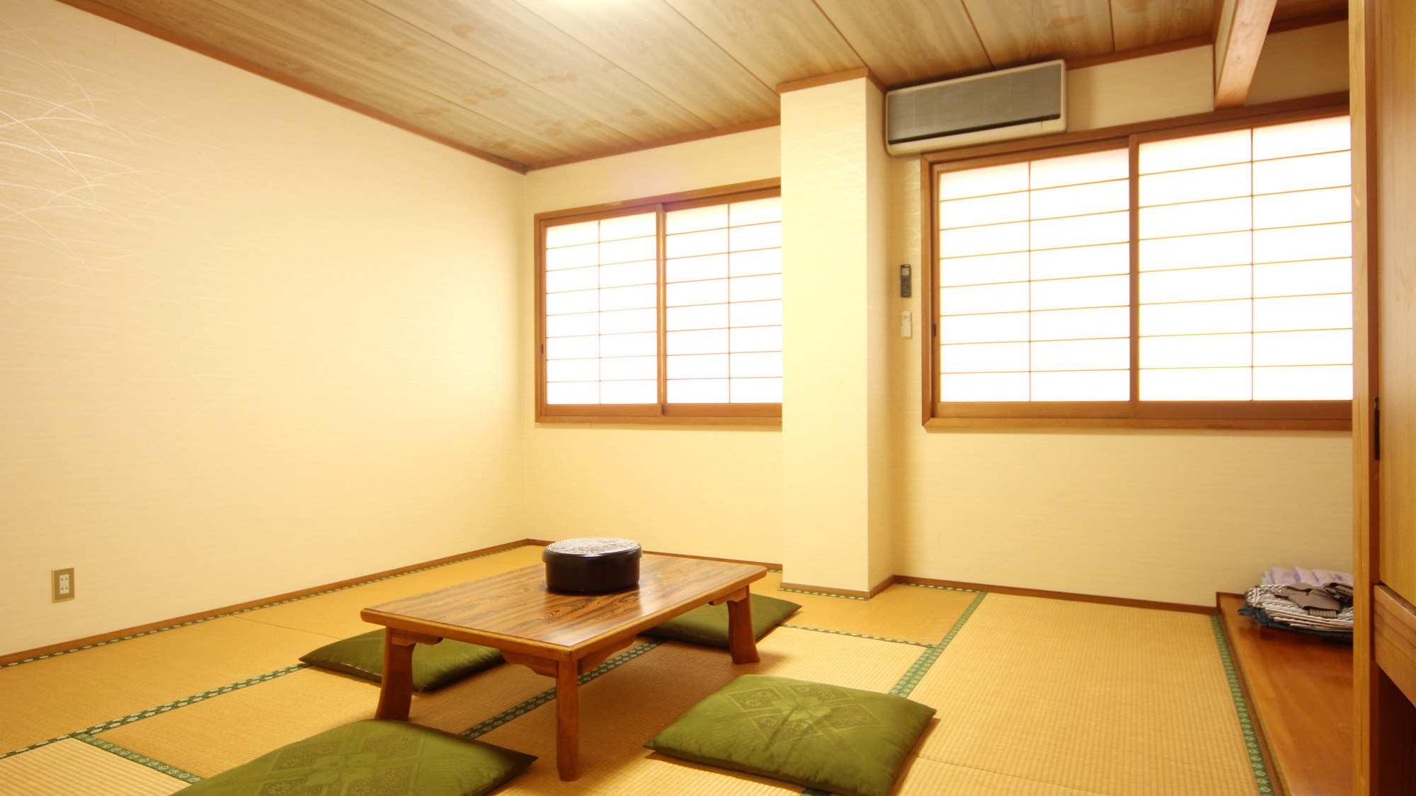 Kannabetei Kannabetei is a popular choice amongst travelers in Toyooka, whether exploring or just passing through. The property offers a wide range of amenities and perks to ensure you have a great time. Take ad