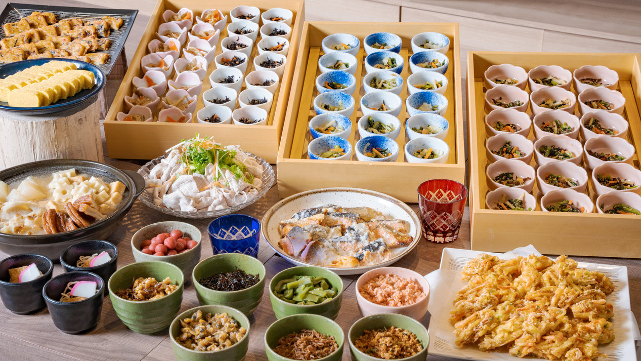 創業130余年佃煮・大谷政吉商店のしそ昆布をご提供しております。白いご飯と共にお召し上がりください。