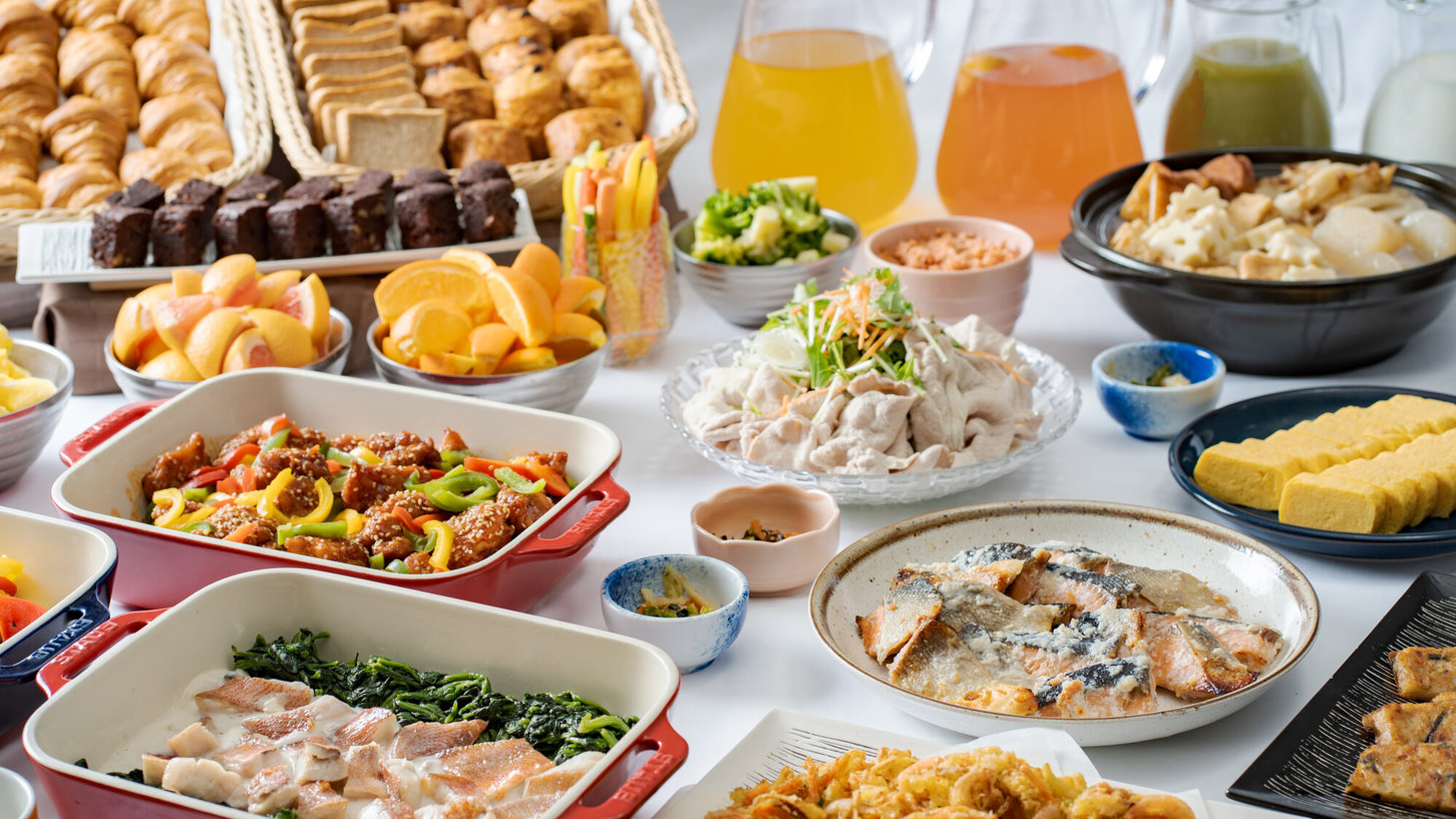 ご連泊のお客様も楽しめるようメニュー内容を毎日少しずつ変えております。