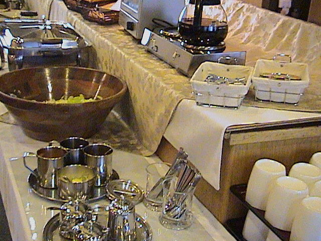 朝食バイキング