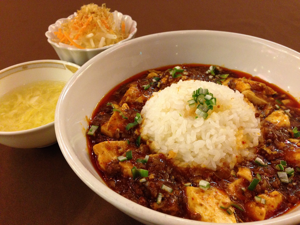 料理長自慢の麻婆豆腐丼