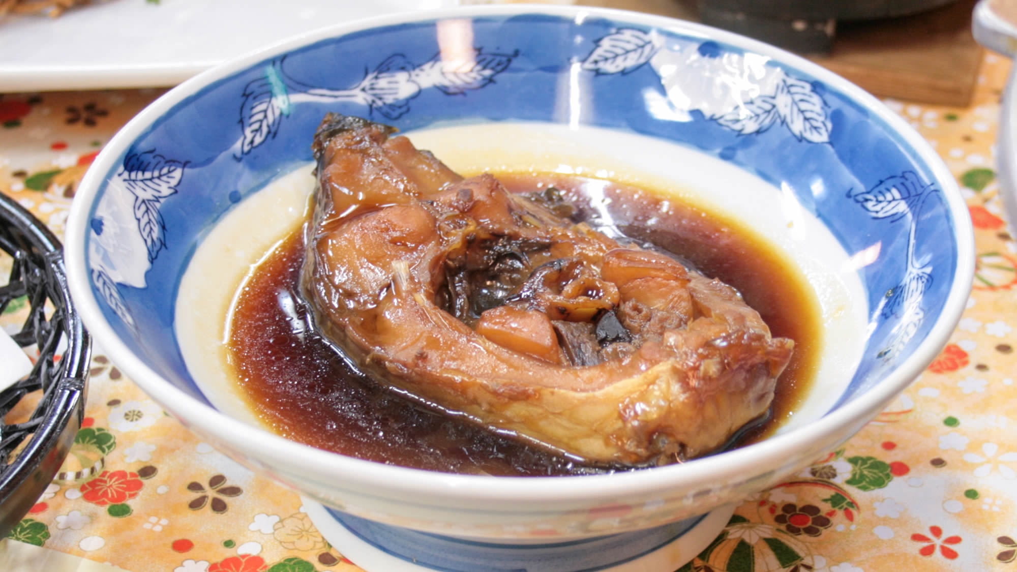 祝いの料理ゆうざん名物鯉の甘煮