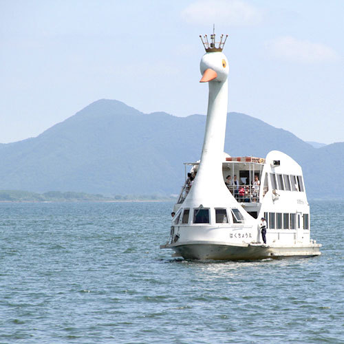 *【観光船】ゆ〜ったりと湖を進む観光船爽やかな風を感じながら楽しもう！