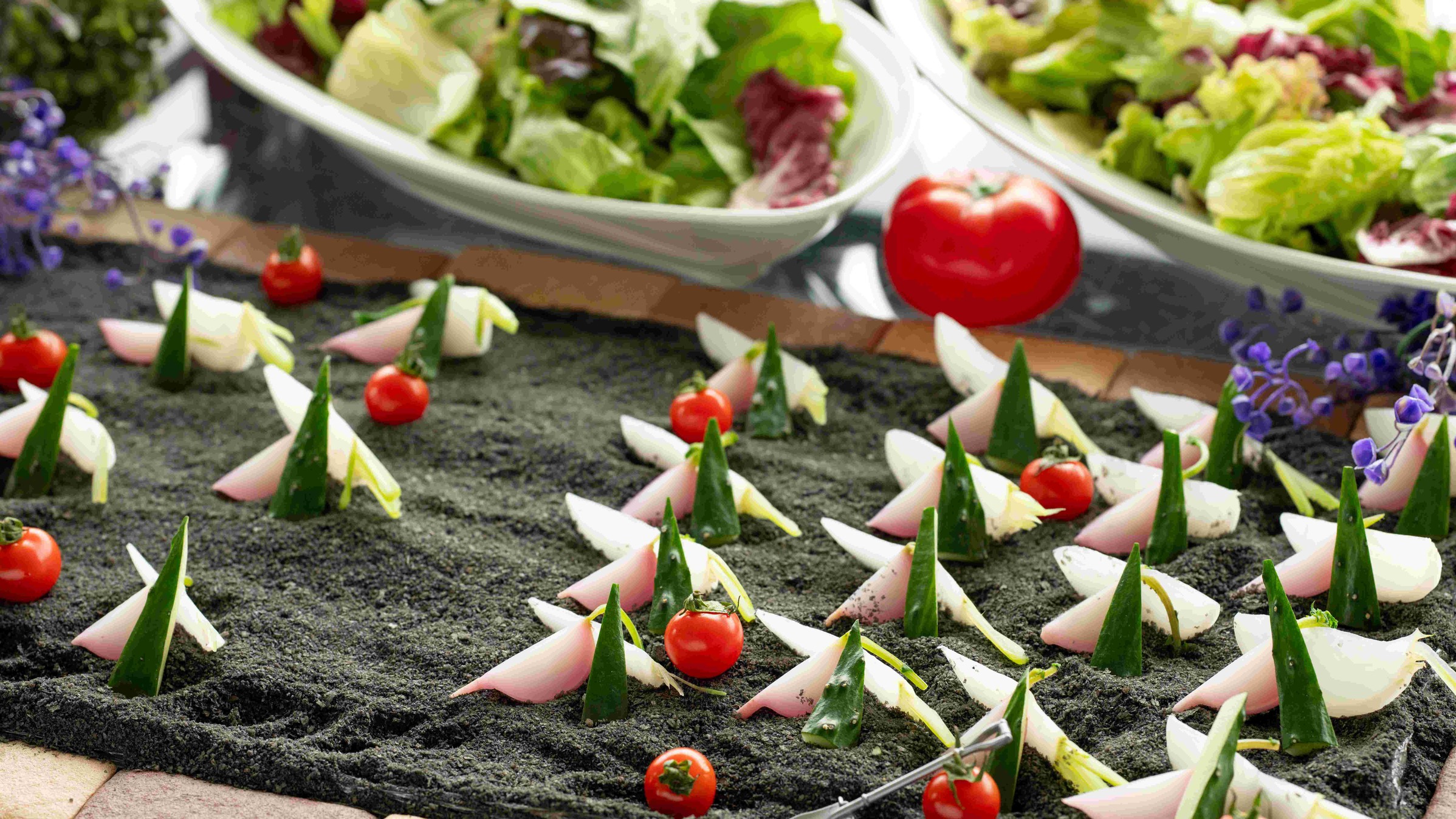 サラダコーナー