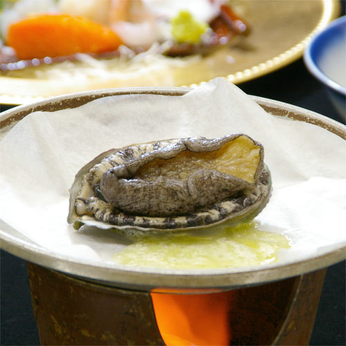 あわび料理(※お料理は一例です)
