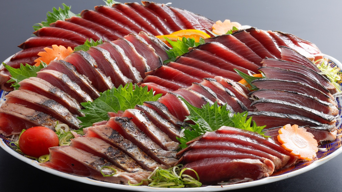 高知・土佐に来たのならかかせない「カツオのたたき」