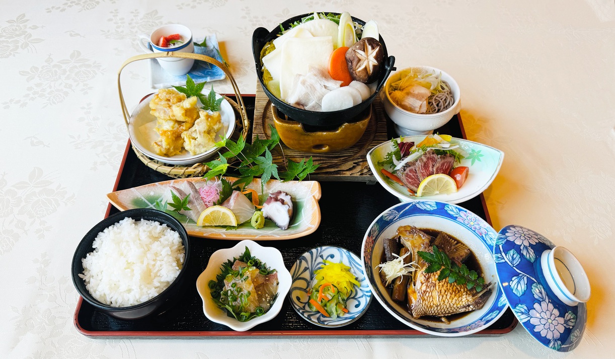 2階 和食処 若潮 「若潮ふるさと御膳」3，850円※ランチのみの提供