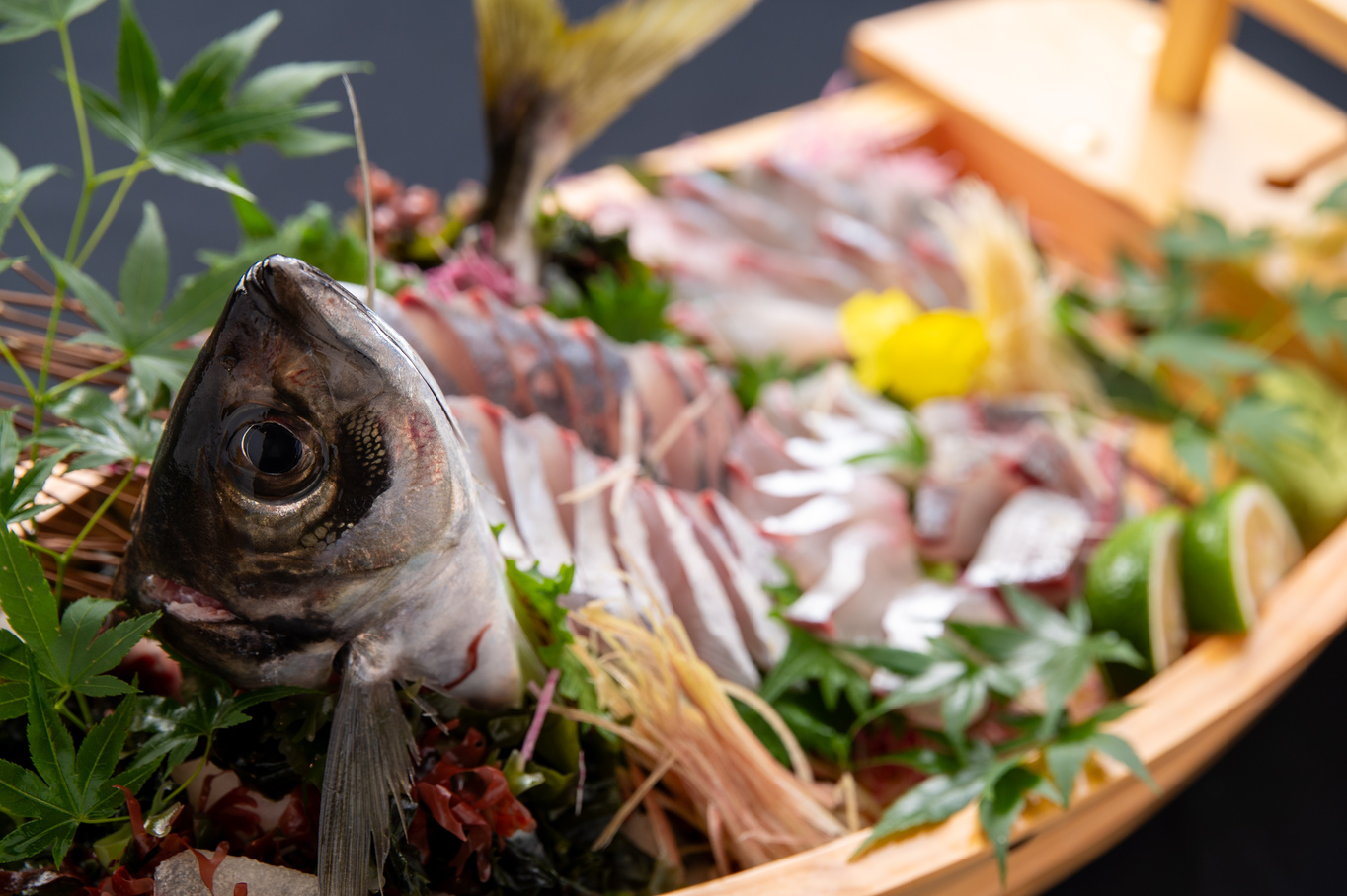 関アジのお造り 時価 ※事前予約制