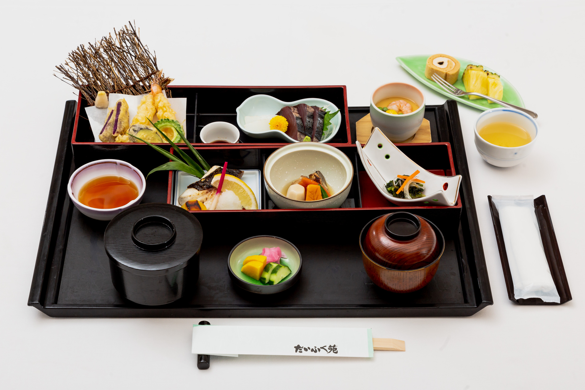 和食松花堂