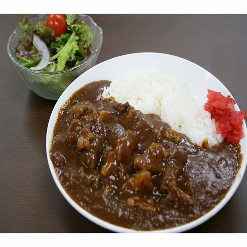 口コミで大好評の『馬肉カレー』♪