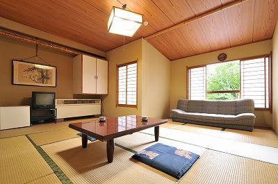 神奈山・ブナの森の和室