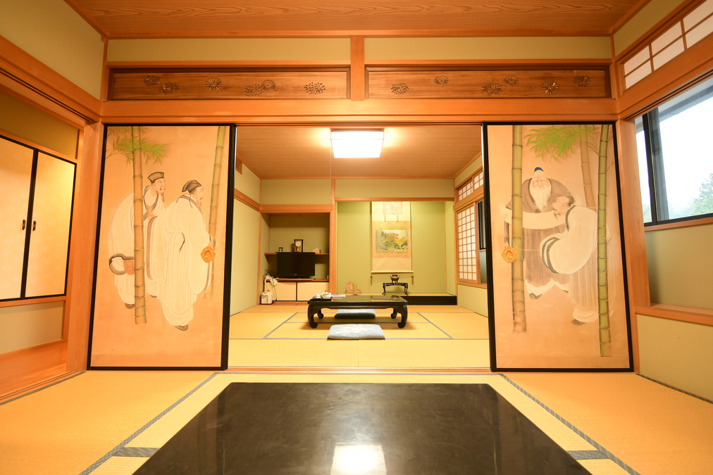 和室12〜16畳（トイレ・エアコン・Wi-Fi）一例