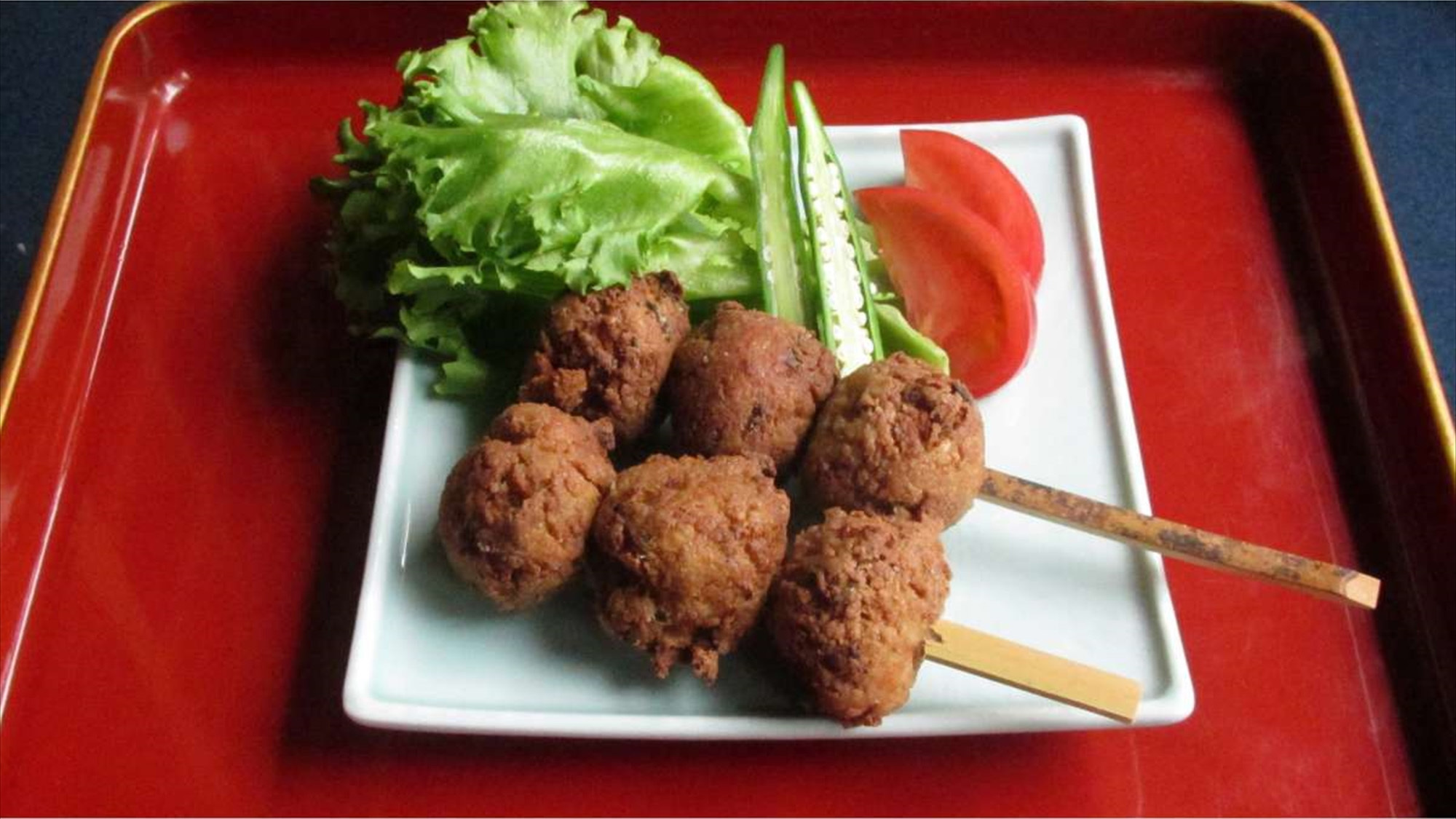 お子様用もどき料理（団子）（一例）