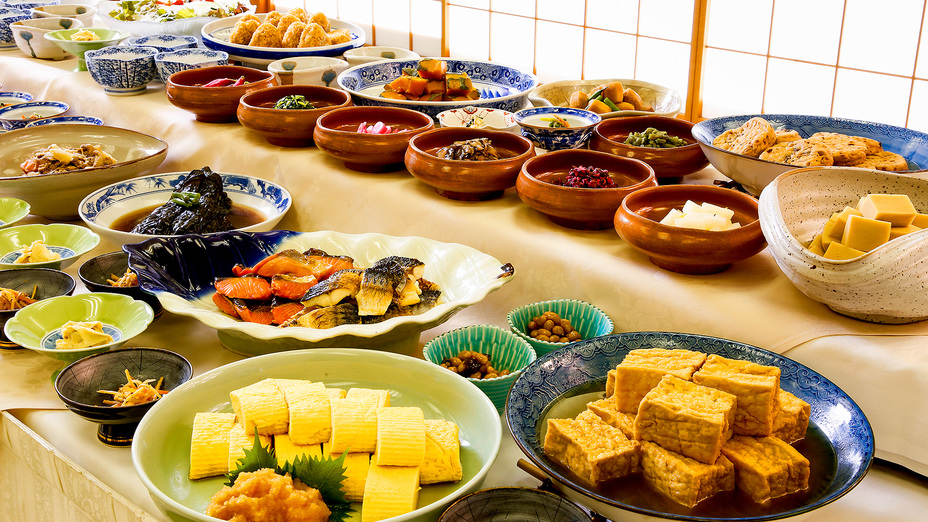 秀山閣のお部屋の朝食は和食バイキングまたは和朝食