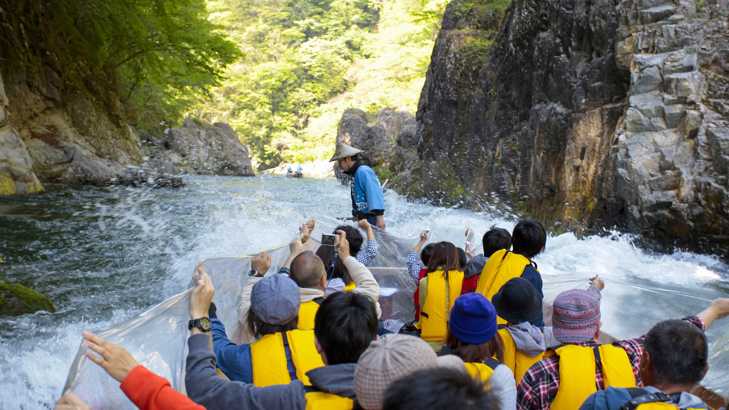 鬼怒川ライン下り（4月中旬〜11月下旬）／宿から徒歩で約15分