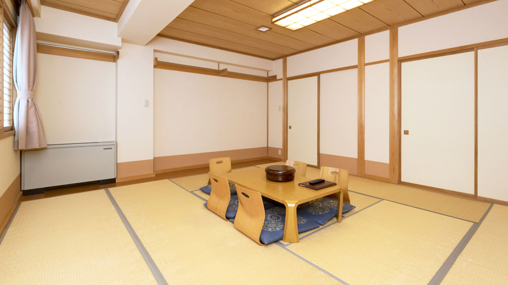 ・【和室13畳一例】寝転がっても十分身体を伸ばせる広々としたお部屋
