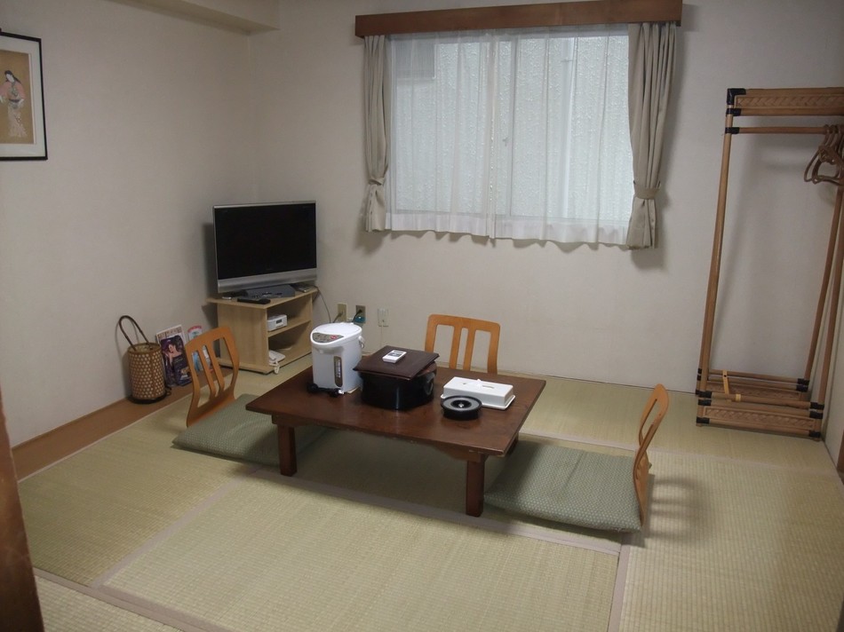 禁煙和室（８畳間）