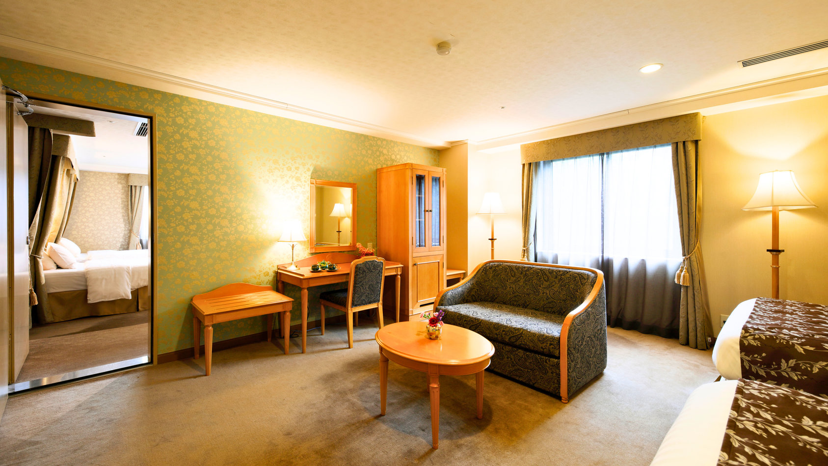 デラックスコネクティングルーム4〜6名様