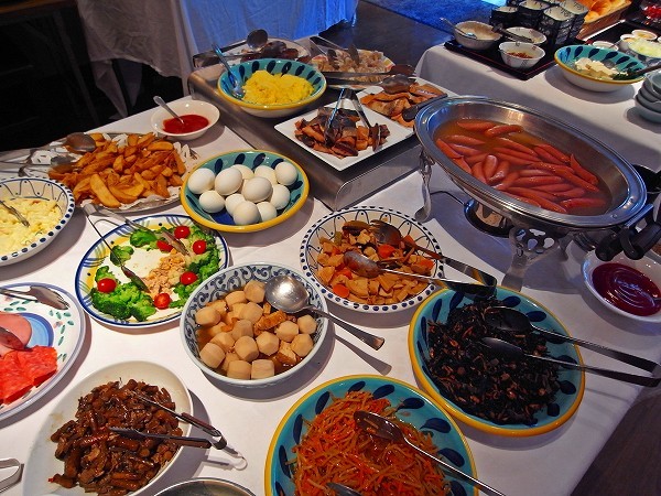 朝食メニューの一例