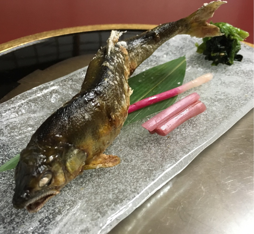 養老厳選！半天然鮎を定番塩焼きと味噌ダレで♪ 〆は風味豊かな鮎雑炊で♪