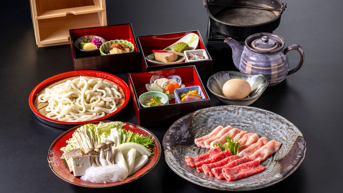 【すき焼き御膳】甲州牛とワイントンを甘じょっぱい割り下でお召し上がりください