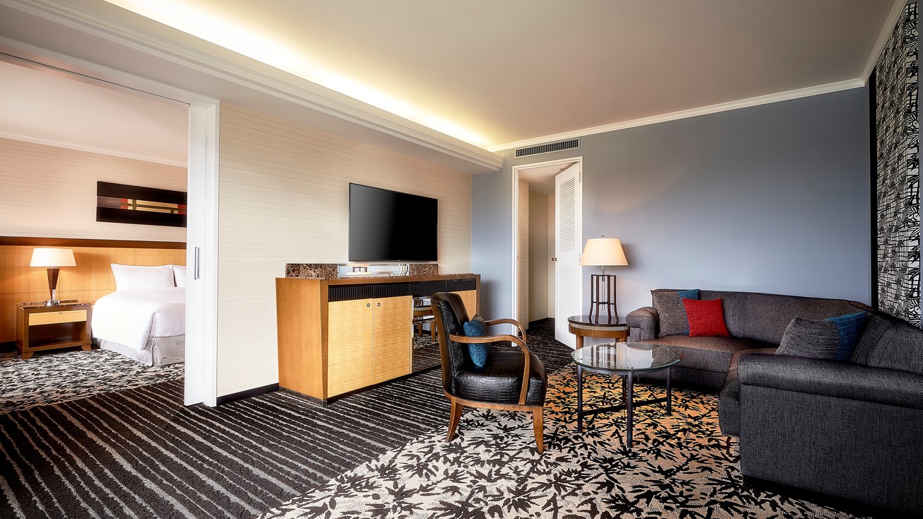 ラグジュアリージュニアスイート（60㎡、キャッスルビュー）