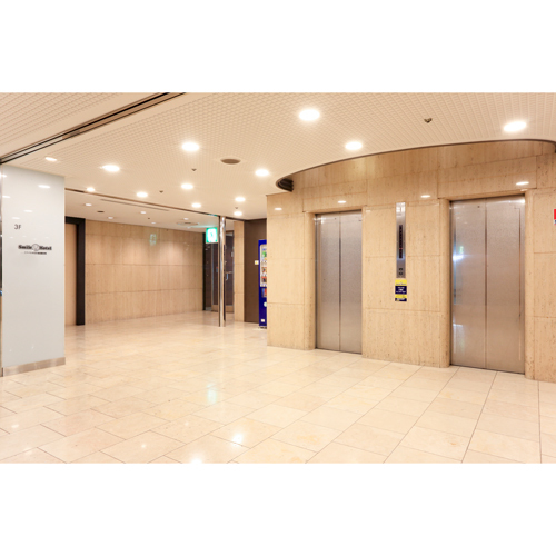 館内施設—1階エレベーターエリア