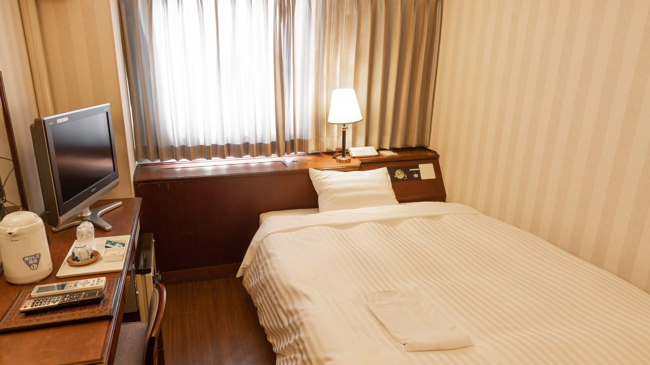 Hotel Castle in Yokkaichi Hotel Castle in Yokkaichi is perfectly located for both business and leisure guests in Yokkaichi. Featuring a satisfying list of amenities, guests will find their stay at the property a comfortable on