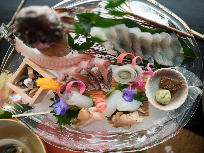 料理一例（姿造り・イメージ）
