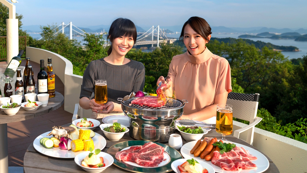 瀬戸内海を一望するオープンテラスでBBQを愉しむ※一例