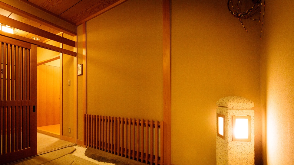 庭付き特別室（8畳+6畳+次の間）総檜造り内風呂付禁煙