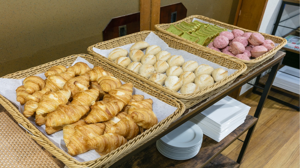 ＜朝食＞パンもご用意しております