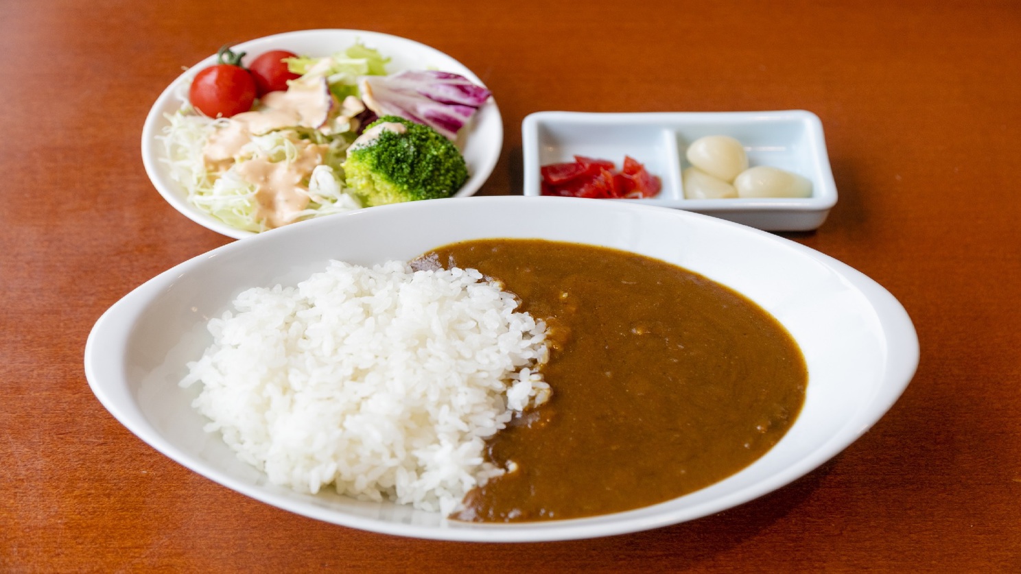 ＜昼食＞カレーライス：ご連泊のお客様にご用意しております