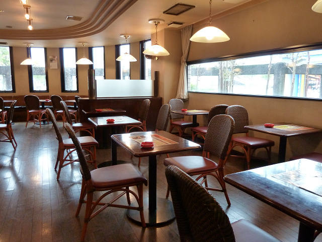 Prince Hotel Takefu Stop at Prince Hotel Takefu to discover the wonders of Fukui. Both business travelers and tourists can enjoy the propertys facilities and services. Service-minded staff will welcome and guide you at 