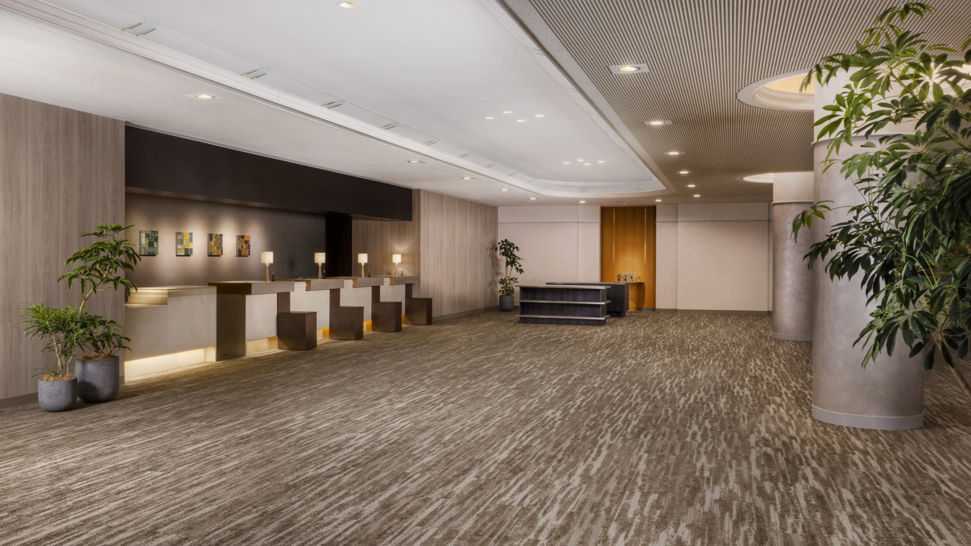 ロビー・フロント