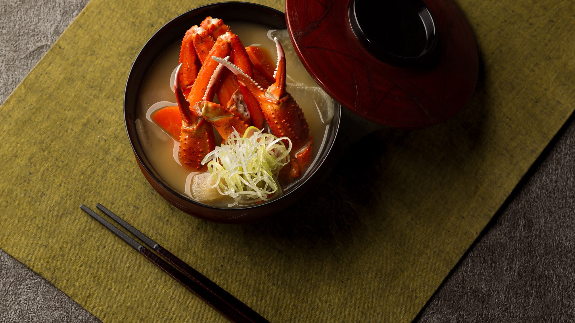 ＜Dinner Buffet＞紅ズワイ蟹汁/ローカルフード※イメージ