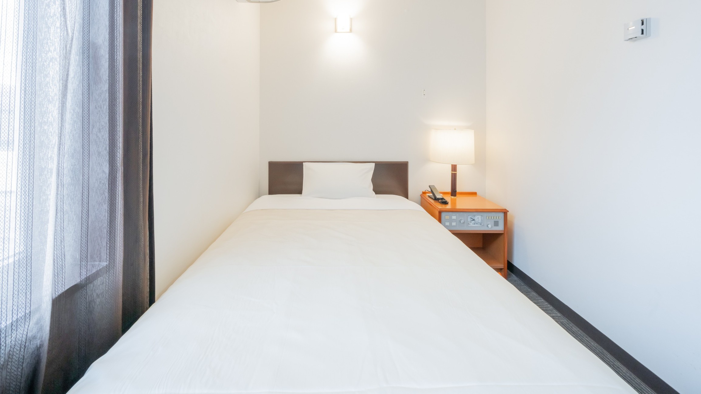 シングル・セミダブル（17㎡）ベッド幅120cm